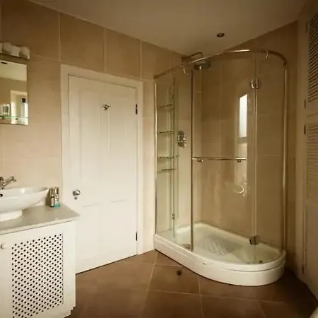 14 Wolfe Tone Square 5 Bed Townhouse Casa vacanze *